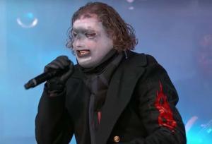 Corey Taylor répond aux fans déçus par le fait qu&rsquo;Unsainted ne sonne pas aussi lourd qu&rsquo;Iowa