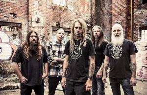 Covers improbables de Lamb Of God et After The Burial au fusil