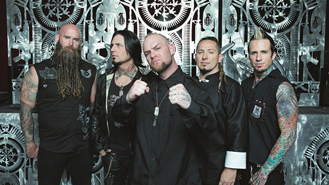 Le batteur de Five Finger Death Punch ne fera pas partie de la prochaine tournée du groupe