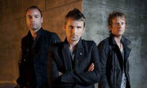 Muse tease de nouvelles images pour le Simulation Theory Word Tour