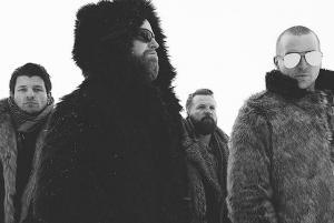 Red publie un nouveau single intitulé From The Ashes