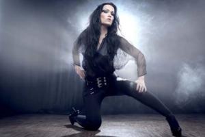 Tarja sort un clip vidéo pour sa chanson Railroads