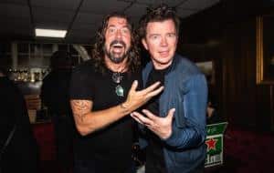 Foo Fighters et Rick Astley s&rsquo;unissent pour duper le public du Reading Festival