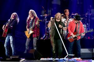 Lynyrd Skynyrd reporte ses prochains concerts à la suite de la chirurgie cardiaque de Gary Rossington