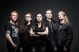 Unleash The Archers publie sa reprise de Northwest Passage