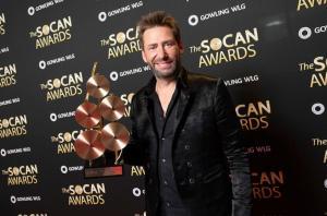 Chad Kroeger de Nickelback dit que Devin Townsend est « la personne la plus merveilleuse qui soit »