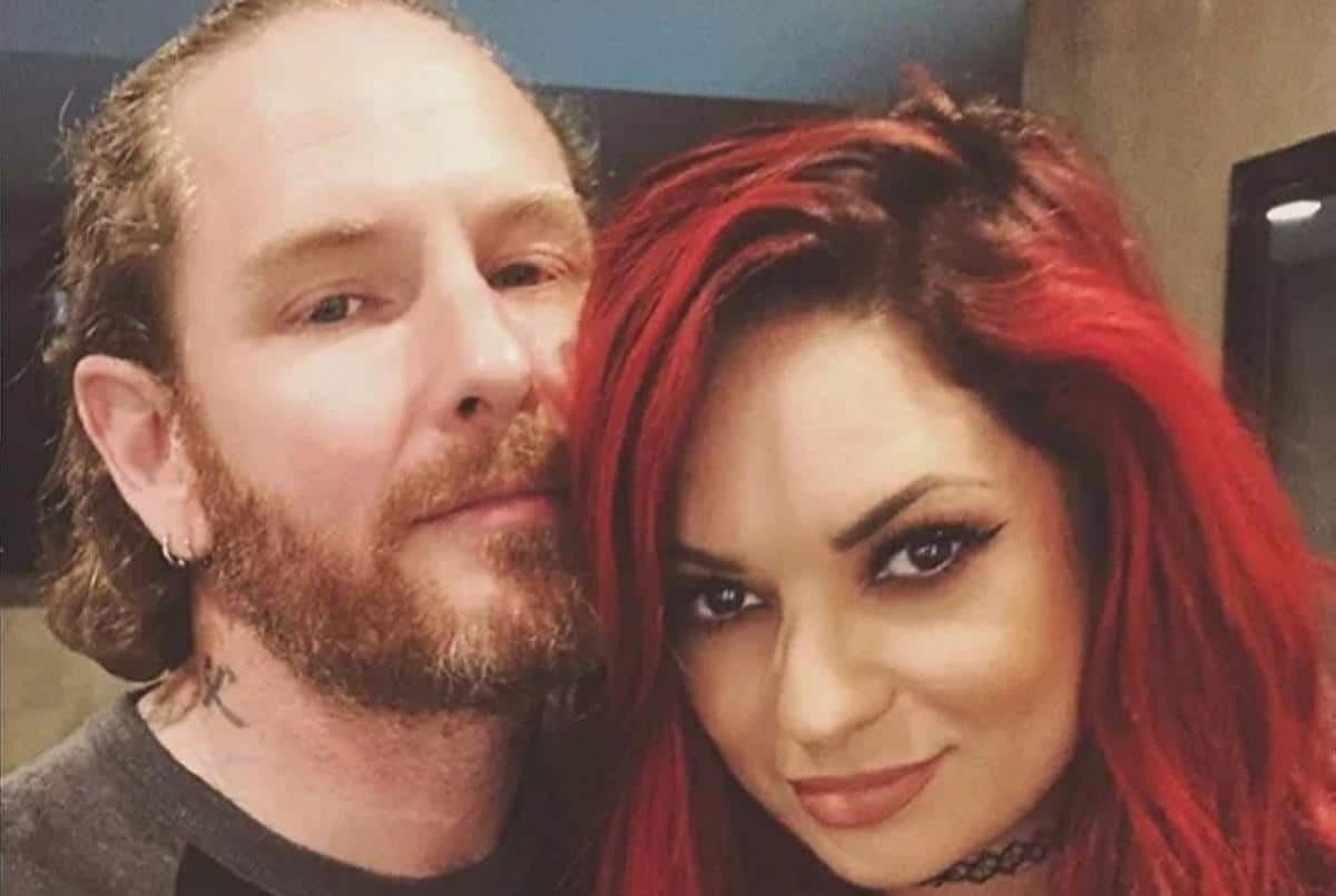Corey Taylor et Alicia Dove sont fiancés