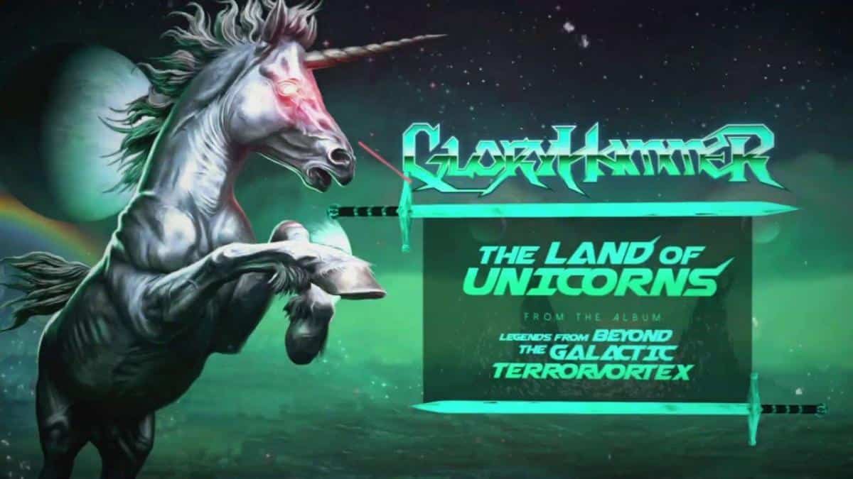 Le groupe de Power Metal britannique Gloryhammer sort une lyric vidéo pour The Land Of Unicorns