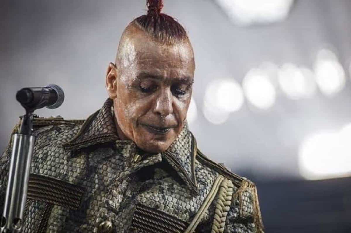 Lindemann partage un extrait de sa nouvelle chanson intitulée Blut