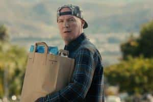 Regardez Fred Durst de Limp Bizkit dans une pub qui se moque du groupe de Nu Metal