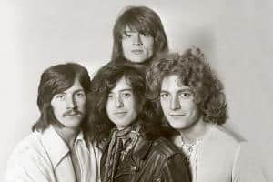Led Zeppelin se met aux petites voitures