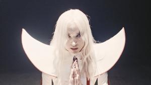 Poppy a presque entièrement terminé un nouveau projet « avec une vibe sonore complètement différente »