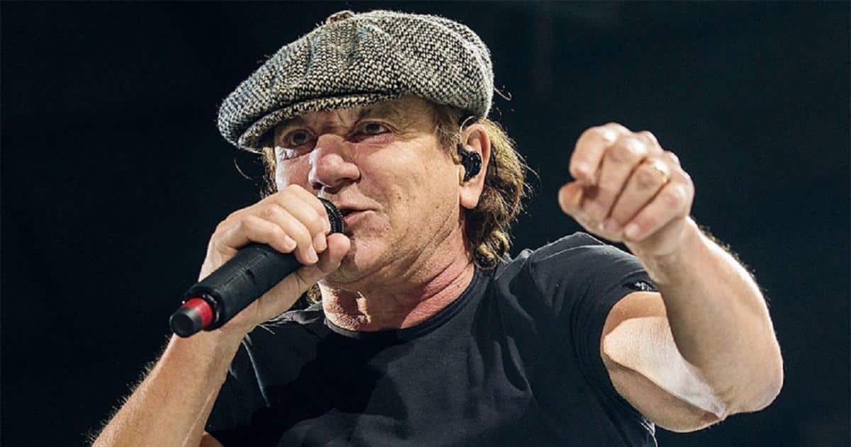 Brian Johnson de AC/DC dit qu&rsquo;il a « plongé sa tête » dans une bouteille de whisky lorsqu&rsquo;il a été frappé par ses problèmes d&rsquo;audition