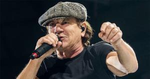 AC/DC remporte un nouveau disque de platine pour Back In Black