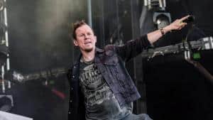 Jake E de Cyhra : « Je veux devenir le prochain Iron Maiden »
