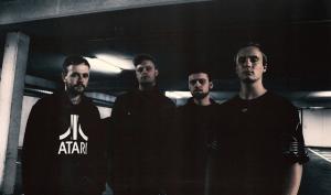 Atena parle de son nouvel album lourd et émotionnel, inspiré par la dureté des hivers norvégiens