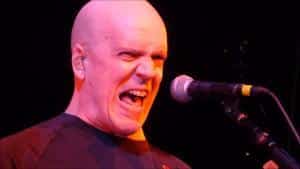 « La colère s&rsquo;est emparée de moi lorsque j&rsquo;ai réalisé que ce que je tenais pour sacré n&rsquo;était rien d&rsquo;autre qu&rsquo;une marchandise » ; Devin Townsend parle de ses désillusions