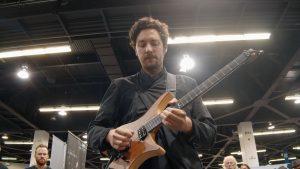 Écoutez Plini jouer Altas, une magnifique composition de Metal Progressif Instrumental