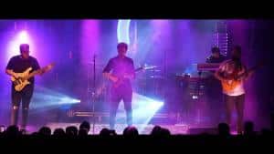 Écoutez Plini jouer Flâneur en live !