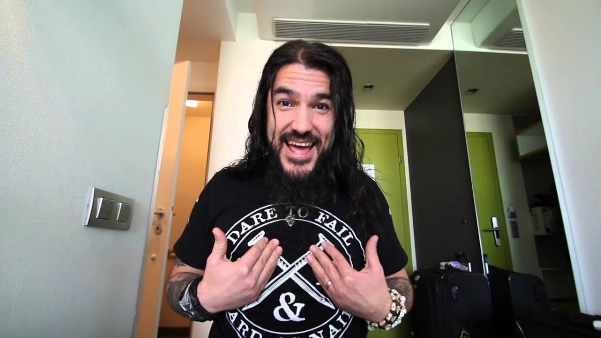 Robb Flynn de Machine Head parle de son projet solo : « On a fait des reprises de Snoop Dogg et d&rsquo;autres trucs, c&rsquo;est assez ouf »