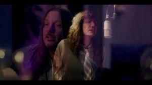 Regardez la vidéo inédite de Whitesnake pour Sail Away