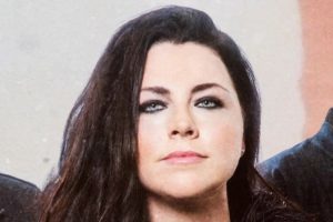 Amy Lee de Evanescence : « Il se passe tellement de choses frustrantes dans notre monde »