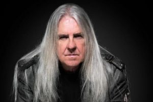 Biff Byford de Saxon affirme que le groupe de Heavy Metal n&rsquo;a jamais vraiment eu de problèmes d&rsquo;alcool et de drogue