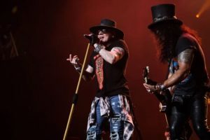 Regardez Guns N&rsquo; Roses jouer à Mexico et à Houston en 2016