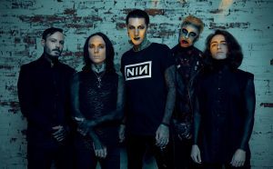 Motionless In White partage une reprise de The Killers, Somebody Told Me