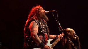« Le metal te rend meilleur » : Max Cavalera défend une communauté soudée et inclusive