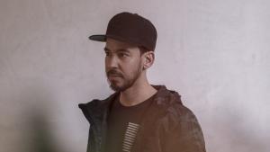 Mike Shinoda de Linkin Park va sortir le deuxième volume de ses Dropped Frames cette semaine