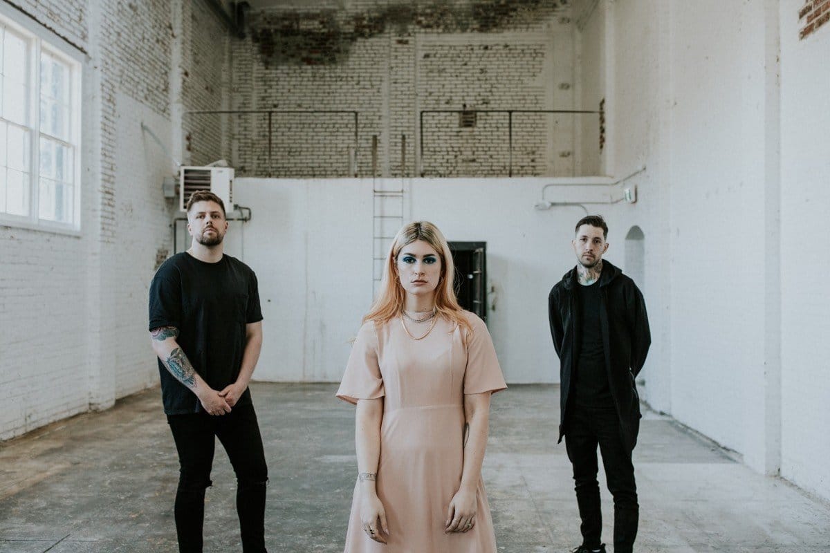 Spiritbox annonce un partenariat avec Rise Records, ainsi qu&rsquo;une version de Holly Roller avec le chanteur de Crystal Lake
