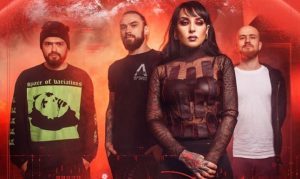 Jinjer annonce qu&rsquo;ils ont « obtenu la permission de voyager à l&rsquo;étranger en tant qu&rsquo;ambassadeurs de leur pays »