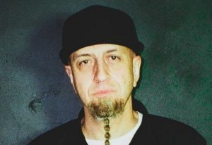 Shavo Odadjian de System Of A Down à propos de son nouveau groupe : « Je m&rsquo;amuse à nouveau »