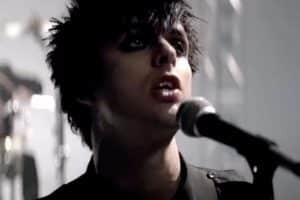 Les fans de Green Day disent qu&rsquo;il ne faut pas plaisanter avec la chanson Wake Me Up When September Ends