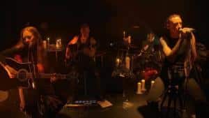Regardez Under The Skin, la nouvelle performance acoustique de Code Orange