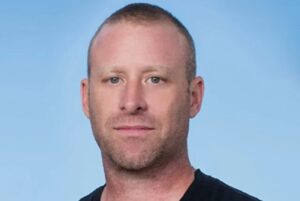 Mike Kroeger de Nickelback espère que le prochain album du groupe sera « plus lourd » : « C&rsquo;est ce qui me fait vibrer »