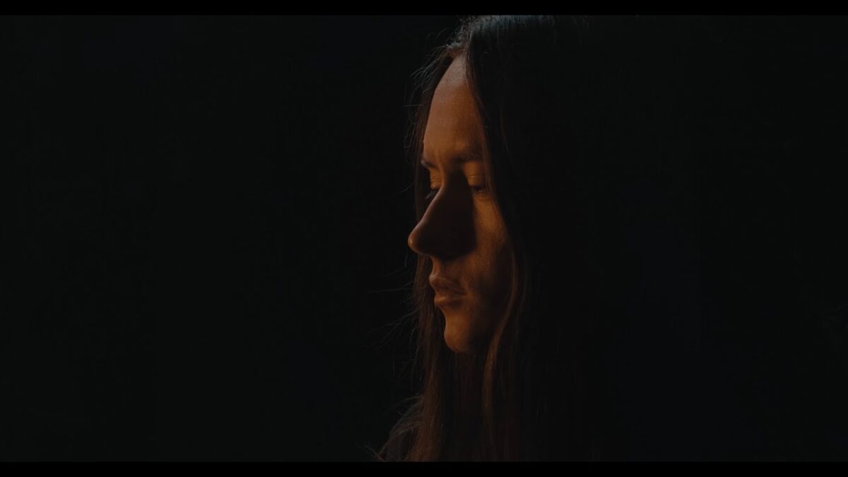 Bad Omens publie un clip vidéo pour Mercy, afin de célébrer la sortie de son nouvel EP acoustique