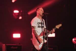 Corey Taylor (Slipknot/Stone Sour) prolonge la disponibilité de son récent livestream & partage la vidéo de la performance de Halfway Down
