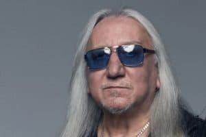 Mick Box de Uriah Heep fustige Sharon Osbourne pour avoir enlevé les pistes originales de batterie et de basse des deux premiers albums d&rsquo;Ozzy Osbourne