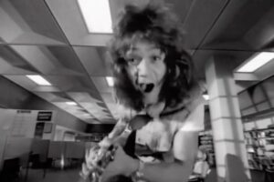 Van Halen : Les démos inédites du groupe de Rock contiennent une version alternative de Hot for Teacher