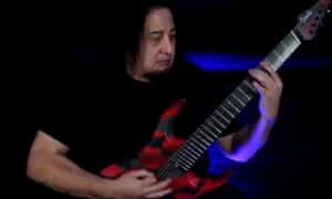Le guitariste de Fear Factory parle de l&rsquo;addiction au téléphone : « Les gens sont obsédés par ces appareils »
