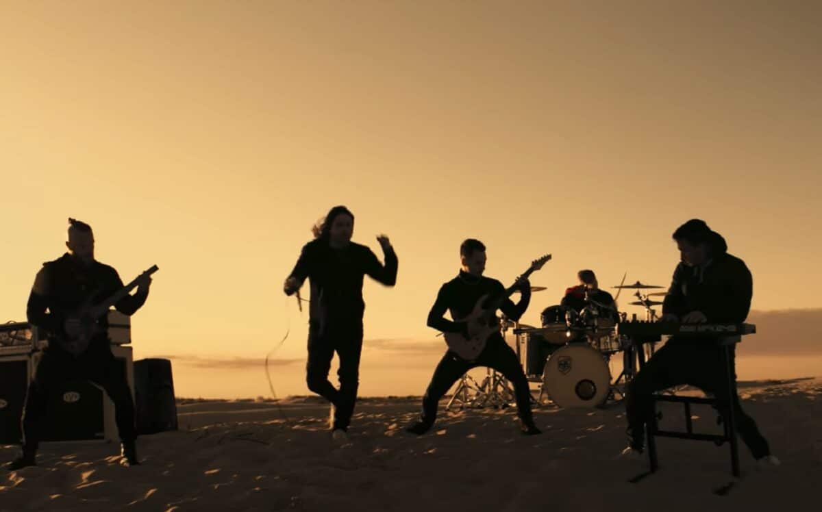 Born Of Osiris annonce son nouvel album, Angel Or Alien (détails & single)
