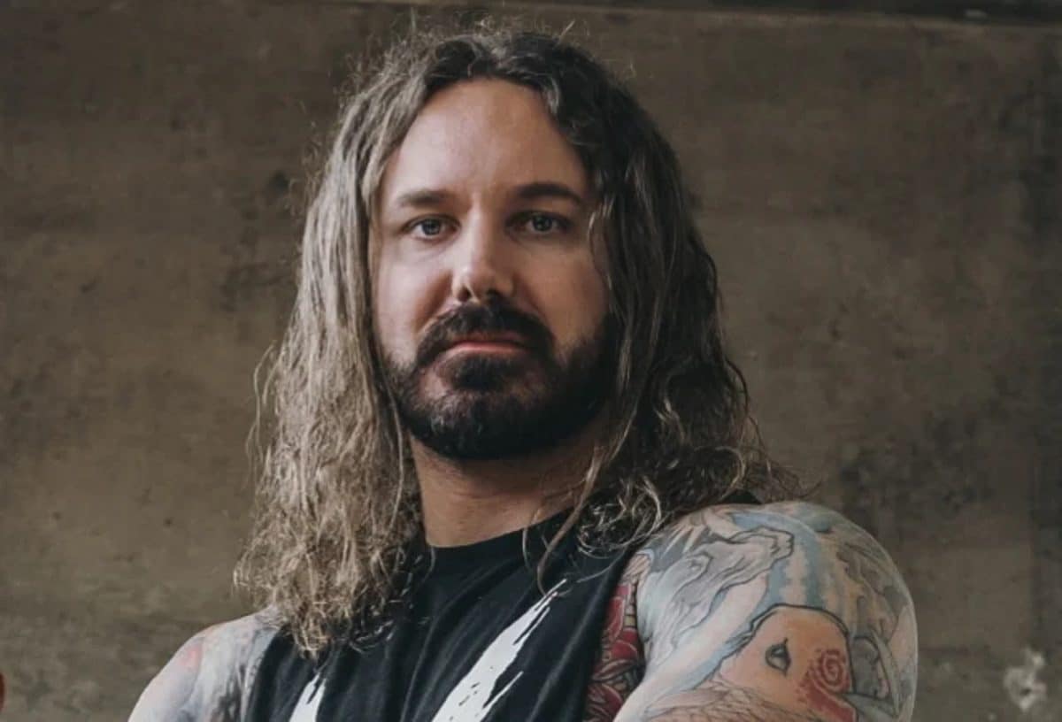 As I Lay Dying : Dany Ciara accuse Tim Lambesis de réécrire leur histoire pour préserver son image