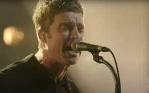 Noel Gallagher (Oasis) dit que The 1975 n&rsquo;est pas du « Rock » : « C&rsquo;est de la m*rde »