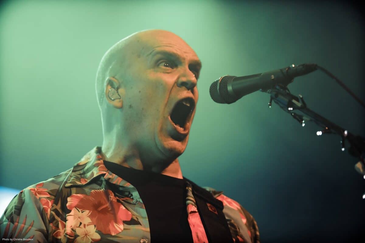 “Je ne devais pas tenir plus d’un an” : Devin Townsend chante encore près de 40 ans après