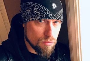 Le nouveau guitariste de Five Finger Death Punch, Andy James, espère apporter « quelque chose de cool » sur le prochain album du groupe