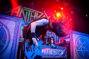 Frank Bello à propos de Dimebag de Pantera : « Il sera à jamais connu comme le sixième membre de Anthrax »