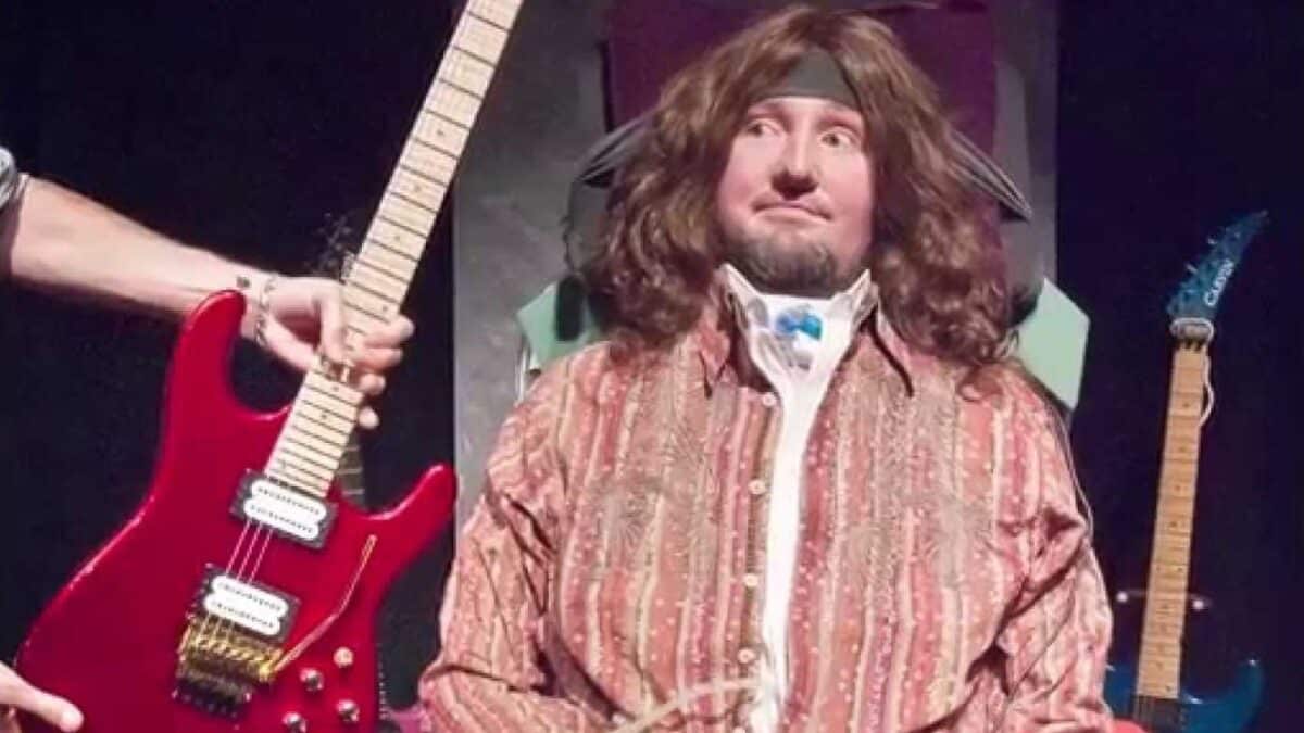 Jason Becker partage sa volonté de vivre et de créer malgré sa maladie et souhaite que l&rsquo;industrie musicale devienne plus inclusive