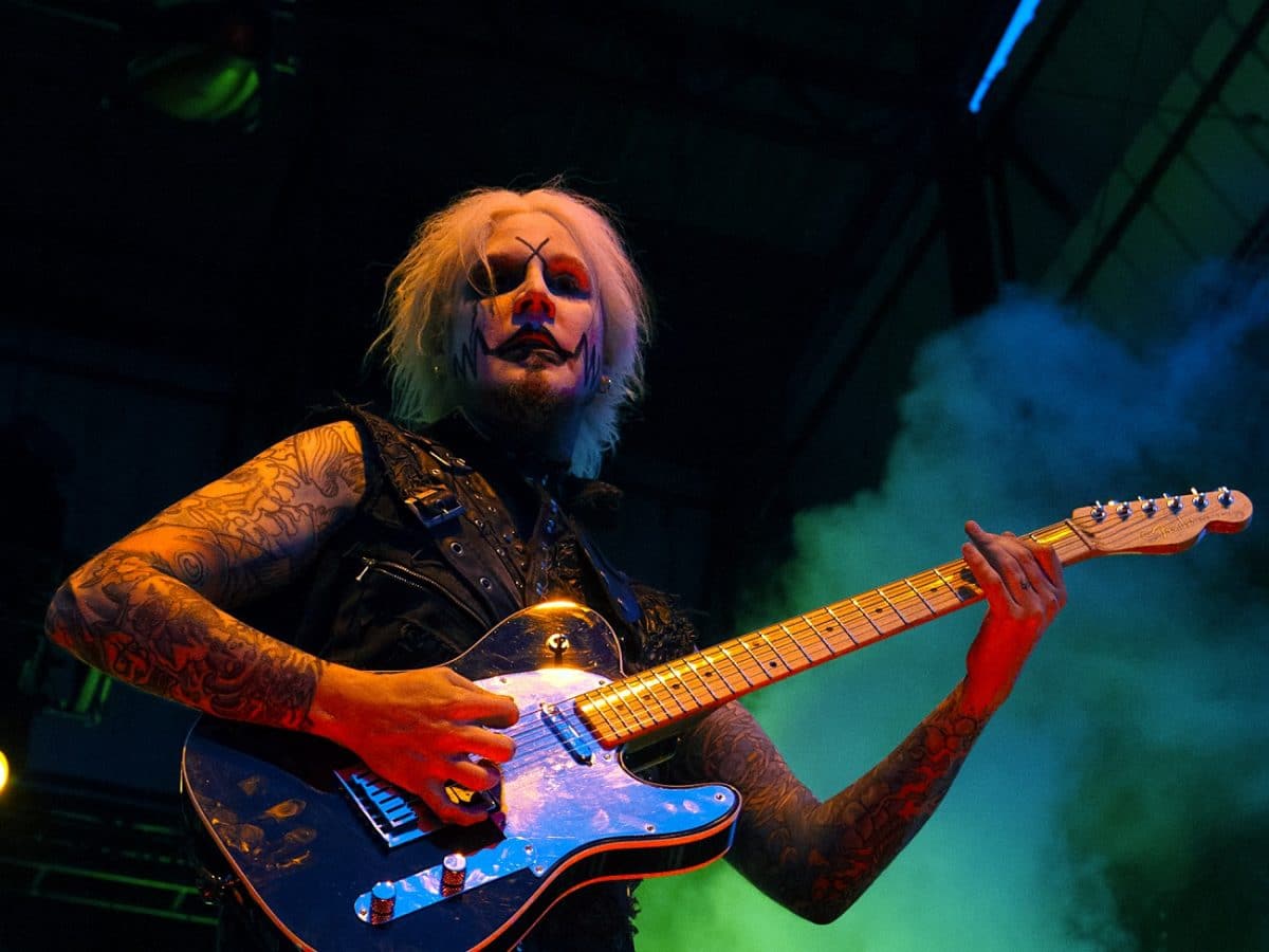 John 5 va « supplier » David Lee Roth de publier une de leurs chansons collaboratives inédites